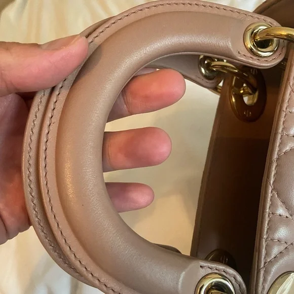 Mini Lady Dior - Picture 13 of 16